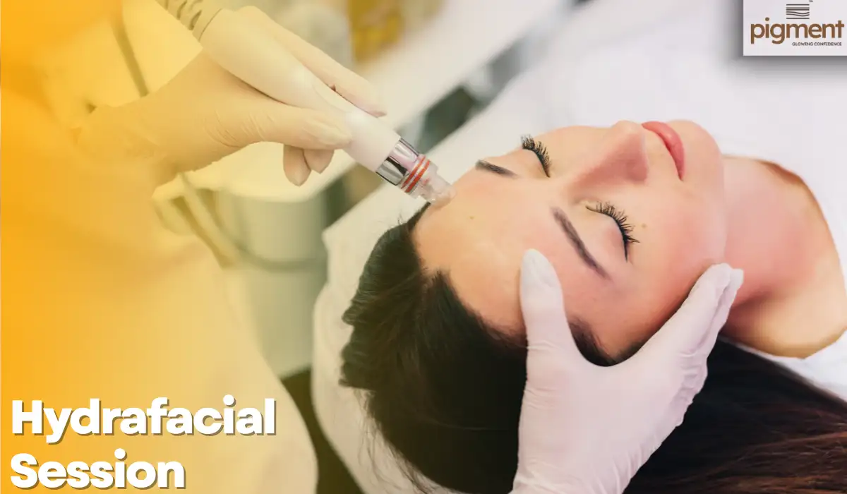 Dermatologist performing a Hydrafacial procedure with cleansing, exfoliation, and vortex infusion steps at Pigment Skin & Hair Clinic Bengaluru